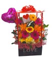 Caja love con gerberas